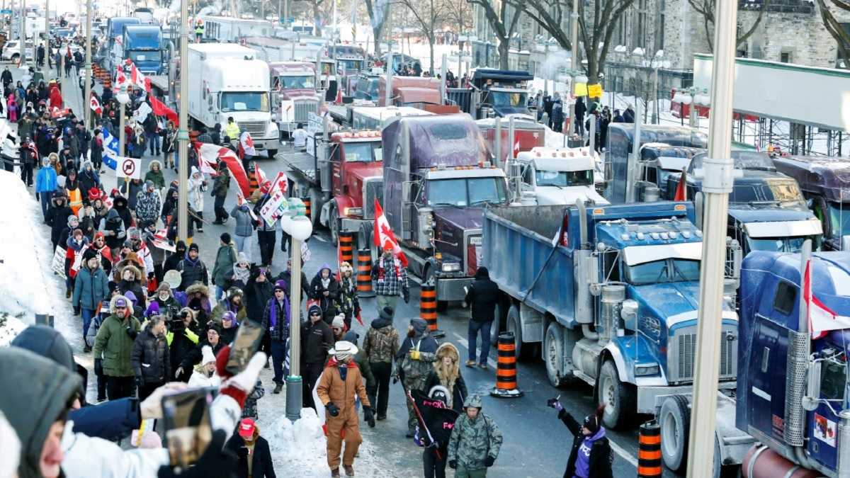ভ্যাকসিন বিরোধী বিক্ষোভে একদিনে ক্ষতির পরিমাণ ৩০ কোটি ডলার!