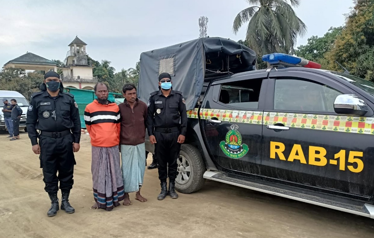 কক্সবাজারে মাছ ধরার ট্রলার থেকে ১ লাখ পিস ইয়াবা উদ্ধার