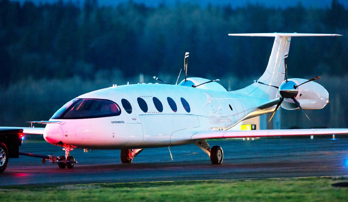 উড্ডয়ন করতে যাচ্ছে বিশ্বের প্রথম ইলেকট্রিক বিমান