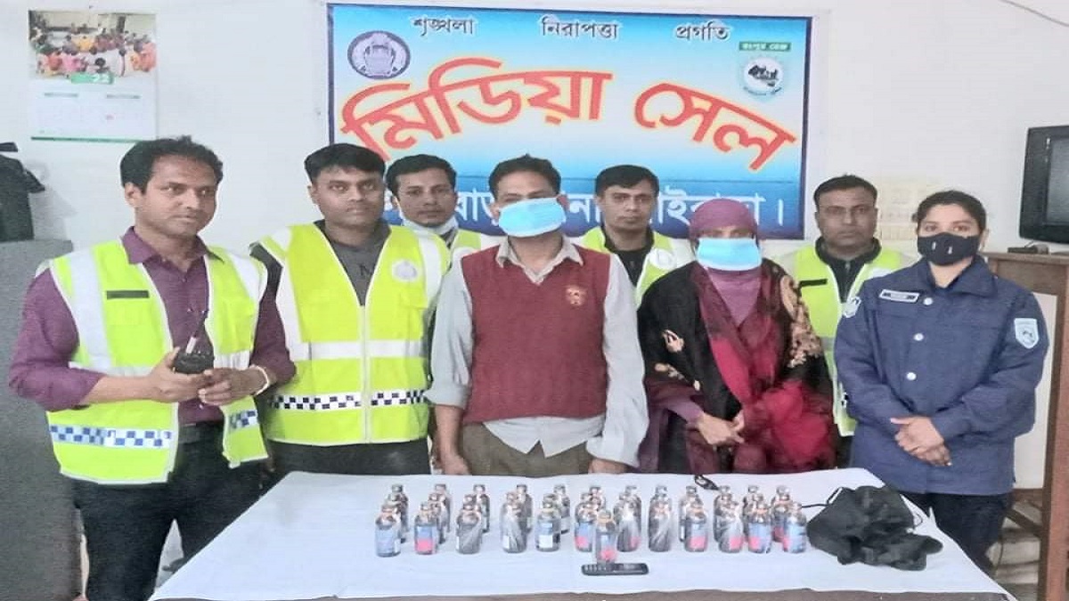 গাইবান্ধায় ৩৭ বোতল ফেন্সিডিলসহ স্বামী-স্ত্রী আটক