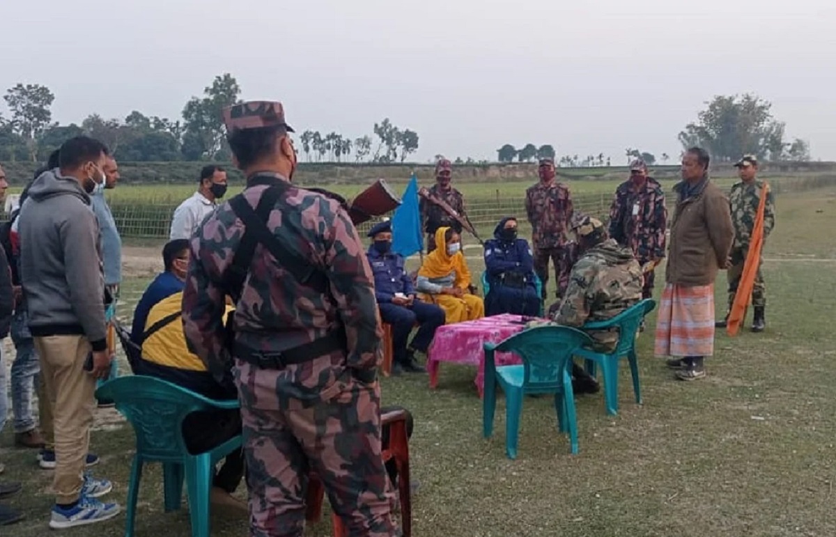 প্রেমের টানে বাংলাদেশে আসা সেই তরুণীকে ভারতে ফেরত পাঠালো পুলিশ