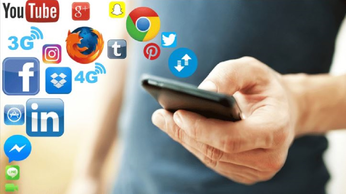 মোবাইল ফোনে কথা বলা ও ইন্টারনেট সেবার খরচ বাড়ছে