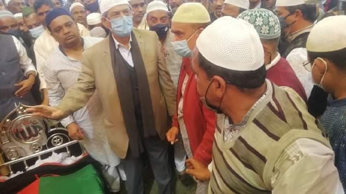 প্রিয় সহযোদ্ধাকে শেষ বিদায় জানাতে ছুটে গেলেন বিএনপি মহাসচিব