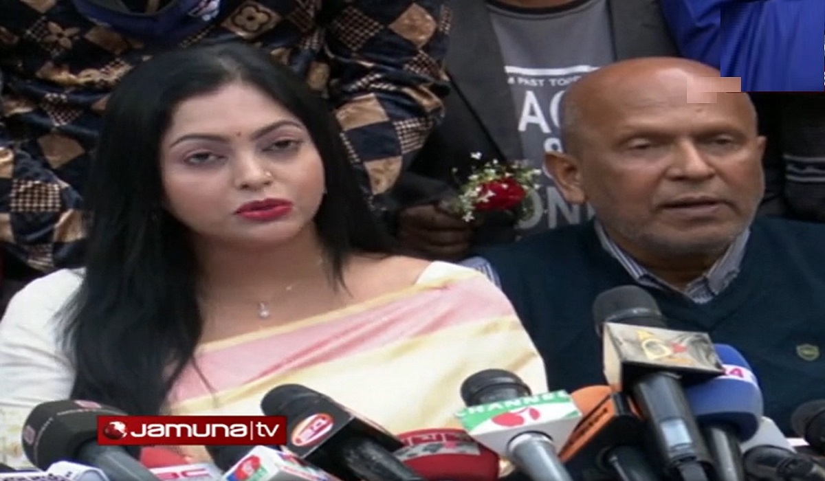 মামলা থেকে সরে দাঁড়ানোর হুমকি পেয়ে জিডি করেছেন নিপুন