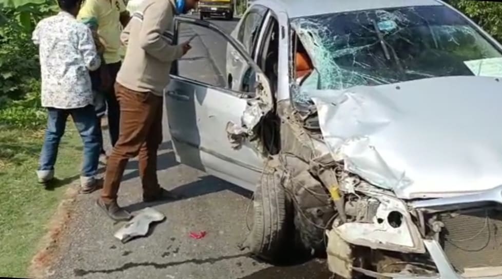 নোয়াখালীতে প্রাইভেটকার, সিএনজি ও মোটরসাইকেলের ত্রিমুখী সংঘর্ষে নিহত ২