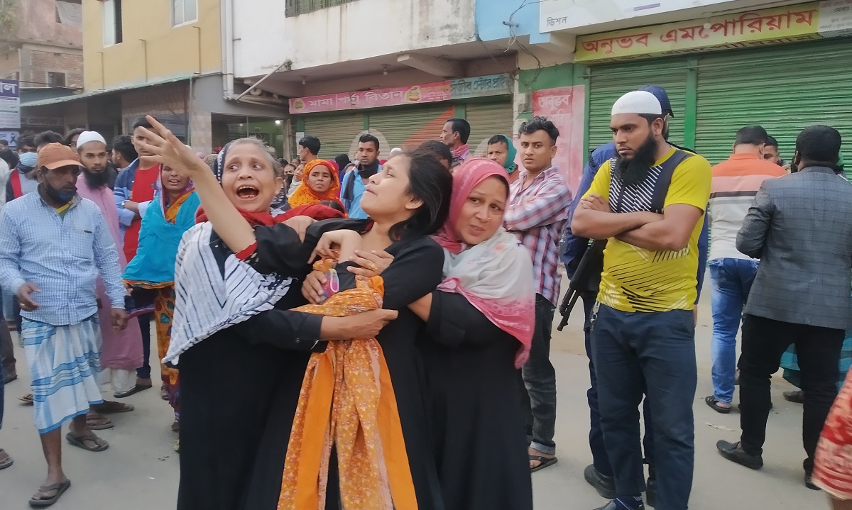 নরসিংদীতে নিখোঁজের তিন দিন পর যুবকের গলাকাটা লাশ উদ্ধার