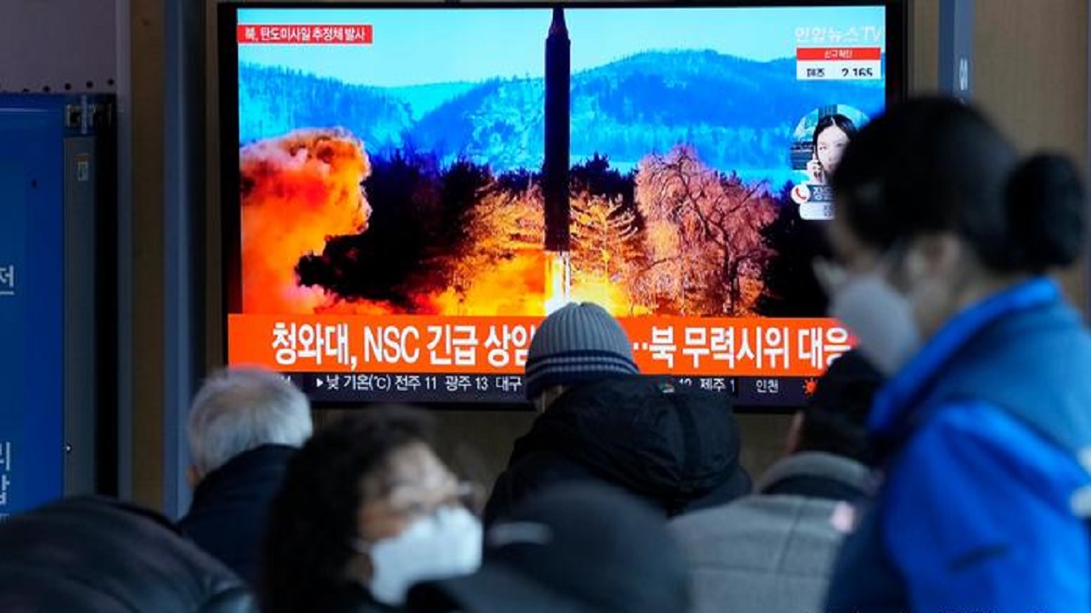 আবারও ব্যালিস্টিক মিসাইল উৎক্ষেপণ করলো উত্তর কোরিয়া