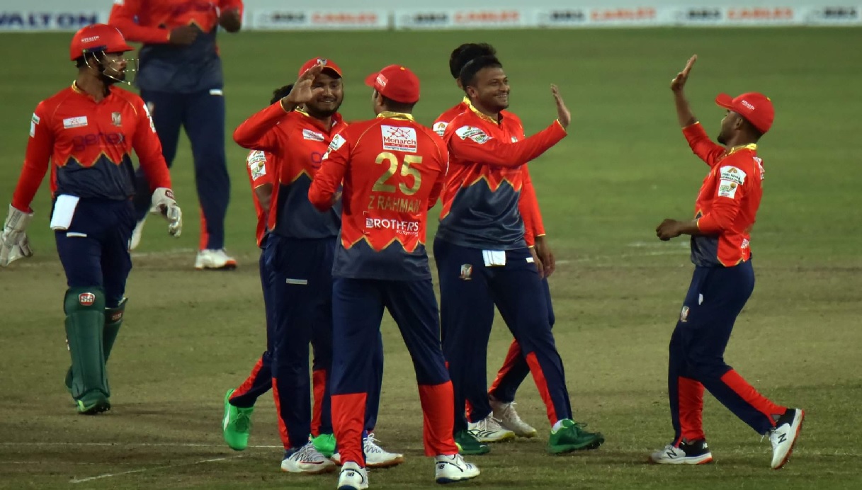 সাকিবের অলরাউন্ড নৈপুণ্যে বরিশালের ১৪ রানের জয়