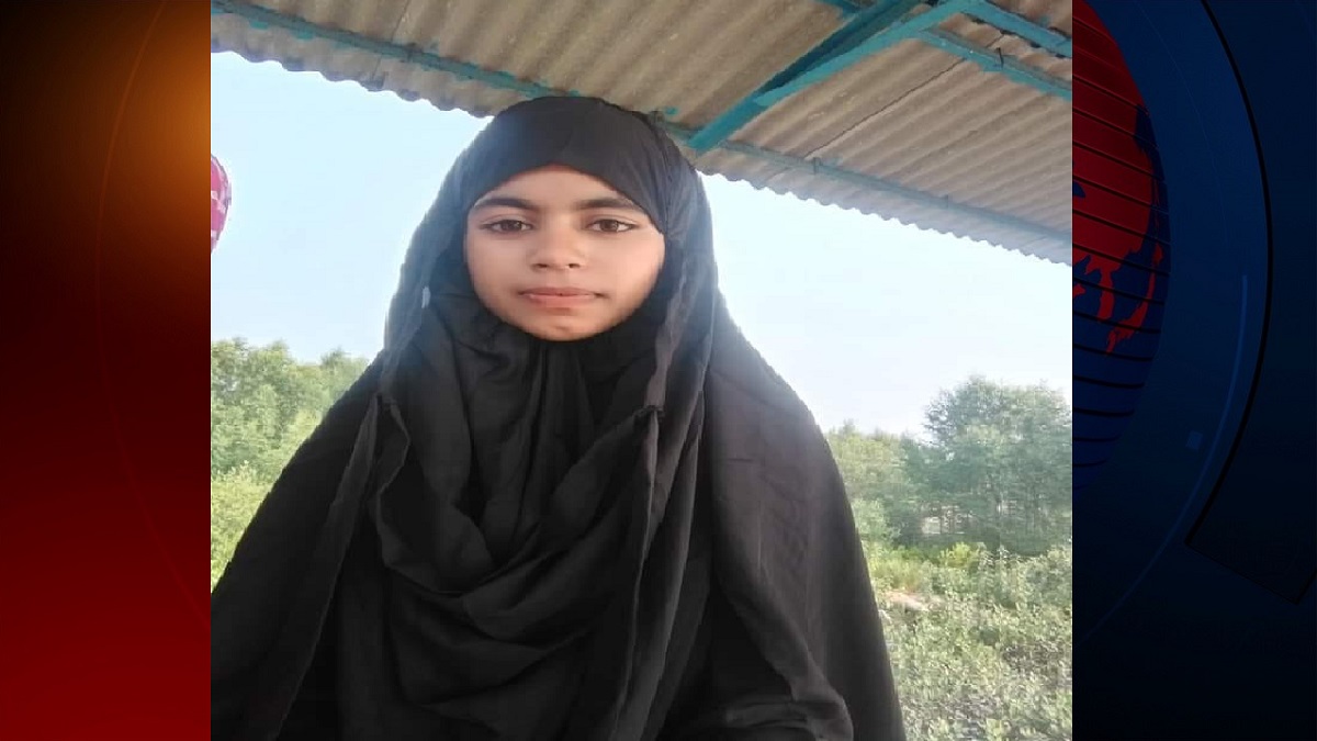 শিক্ষকদের সাথে টিকাকেন্দ্রে গিয়ে ছাত্রী নিখোঁজ