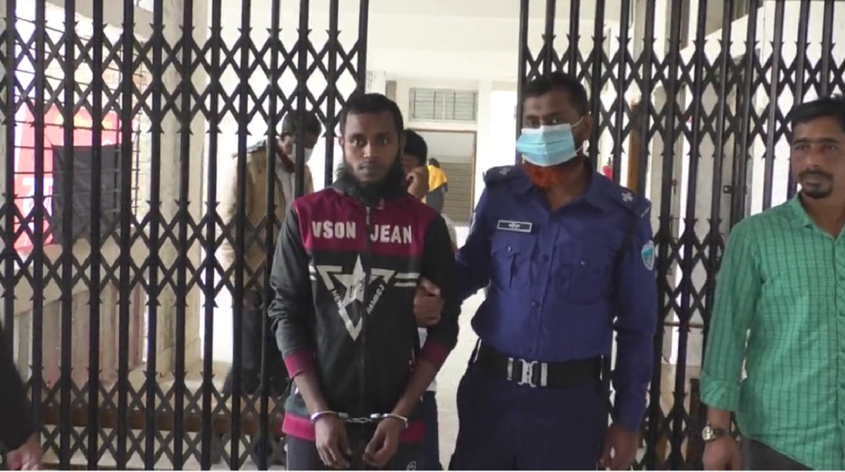 নোয়াখালীর ৪ মামলায় গ্রেফতার দেখানো হলো সেই ইকবালকে