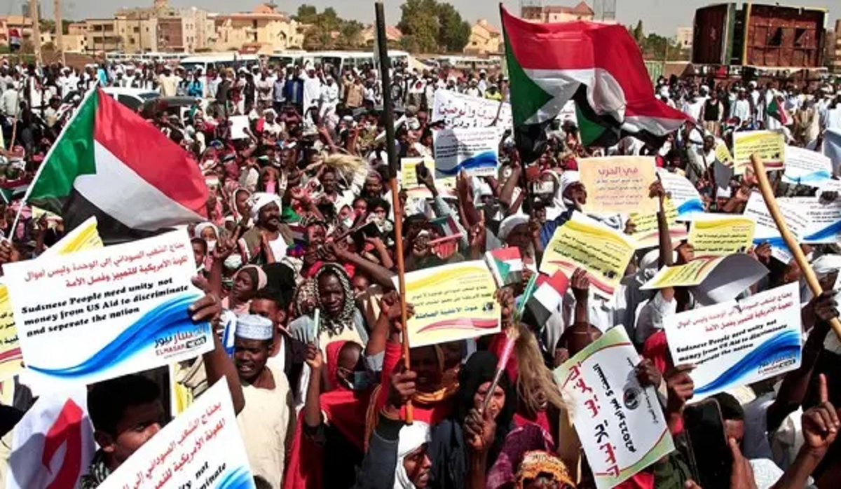 সুদানে বিবিসির ৩ সাংবাদিক গ্রেফতার