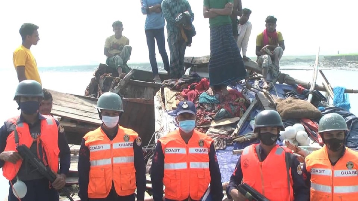 ভোলায় লঞ্চের ধাক্কায় ট্রলার ডুবি: নিখোঁজ ২ জেলের লাশ উদ্ধার