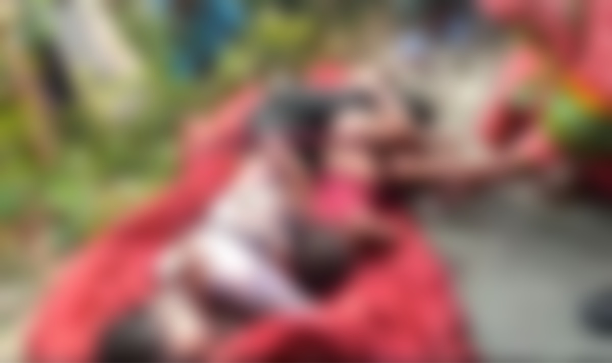 মুন্সিগঞ্জে ডোবা থেকে কম্বলে মোড়ানো নারী ও শিশুর মরদেহ উদ্ধার