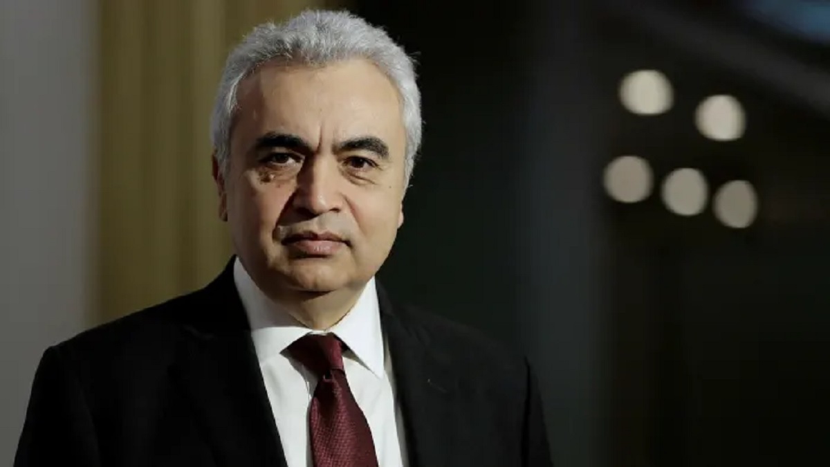 আরব আমিরাতের ঘোষণায় কমলো তেলের মূল্যসূচক