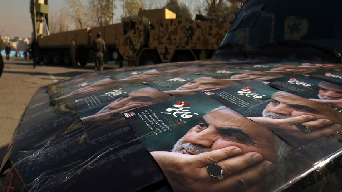 রাশিয়ার তেল না পেয়ে ইরানের সাথে ঝামেলা মেটাতে চায় পশ্চিমারা