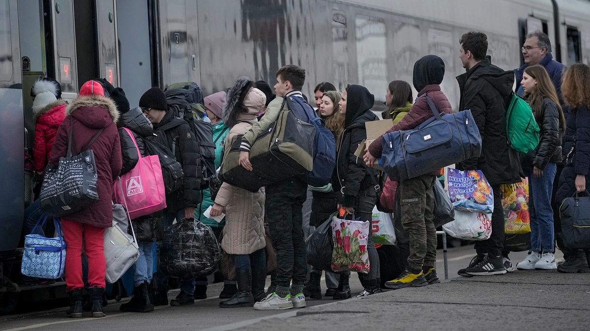 কেন বেসামরিকদের মারিওপোল ছাড়ার সুযোগ দিচ্ছে রাশিয়া?