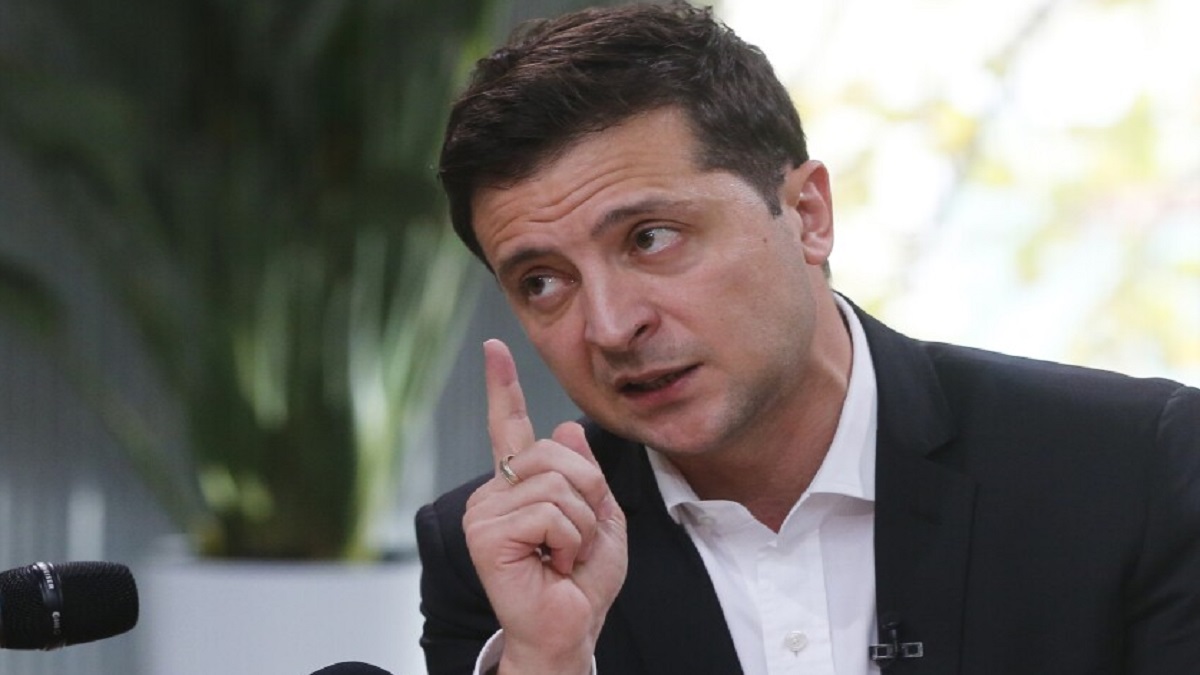 ‘জীবন নিয়ে ফিরতে চাইলে আত্মসমর্পণ করুন’, রুশ সেনাদের উদ্দেশে জেলেনস্কি