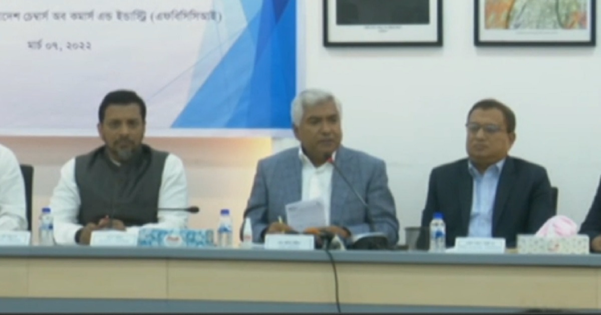 ভোজ্যতেলের সংকট নিয়ে মতবিরোধ পাইকার ও উৎপাদকদের