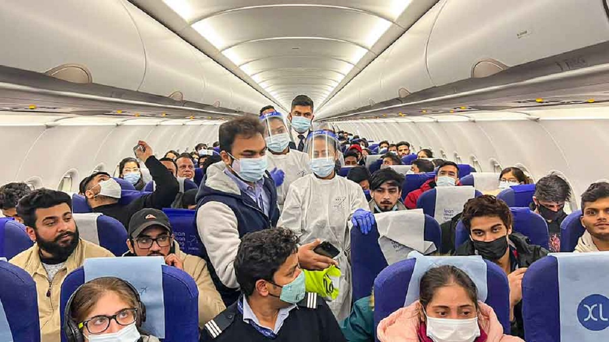 বিশেষ বিমানে দেশে ফিরল ৬০০ ভারতীয়