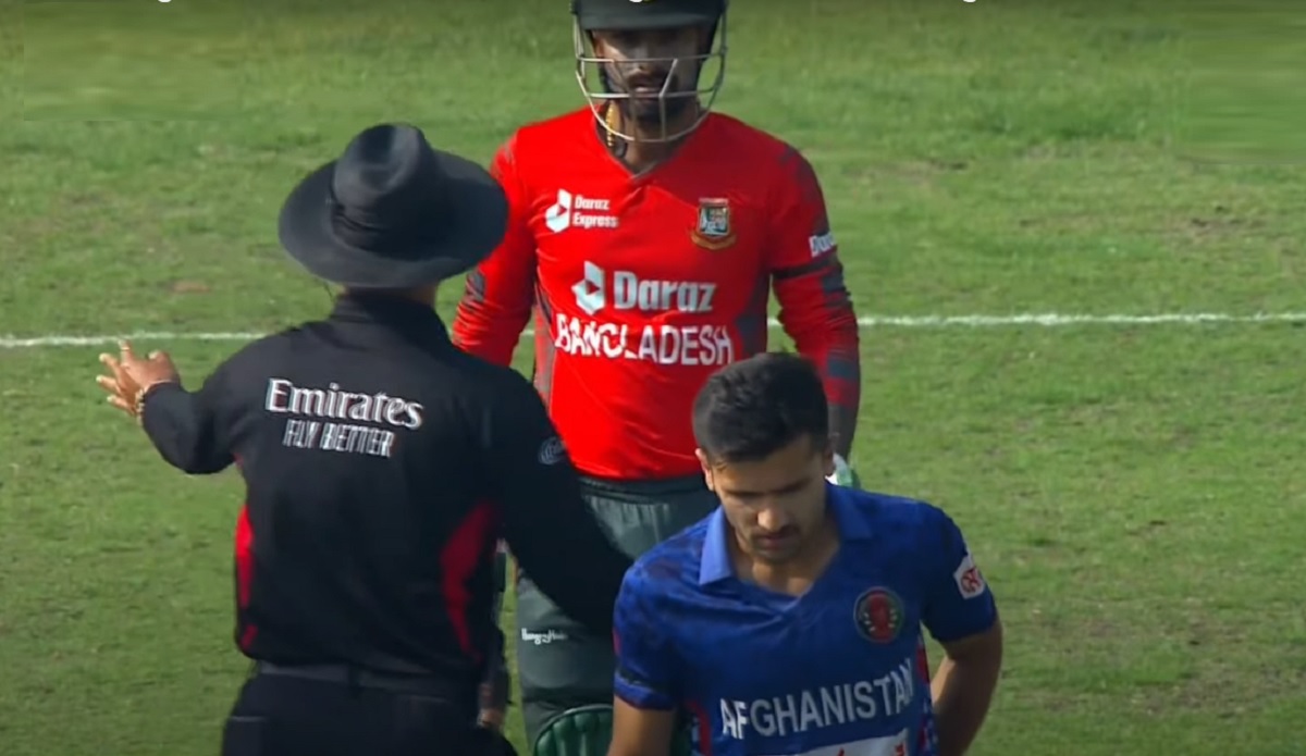 স্লেজিংয়ের পর ফারুকিকে মাঠের বাইরে আছড়ে ফেললেন লিটন