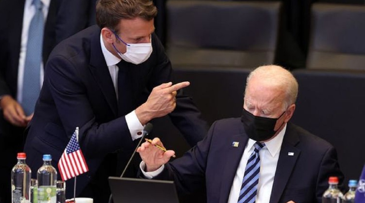 পুতিনকে নিয়ে বেফাঁস মন্তব্য; বাইডেনের কথায় ও কাজে সংযমের আহ্বান ম্যাকরনের