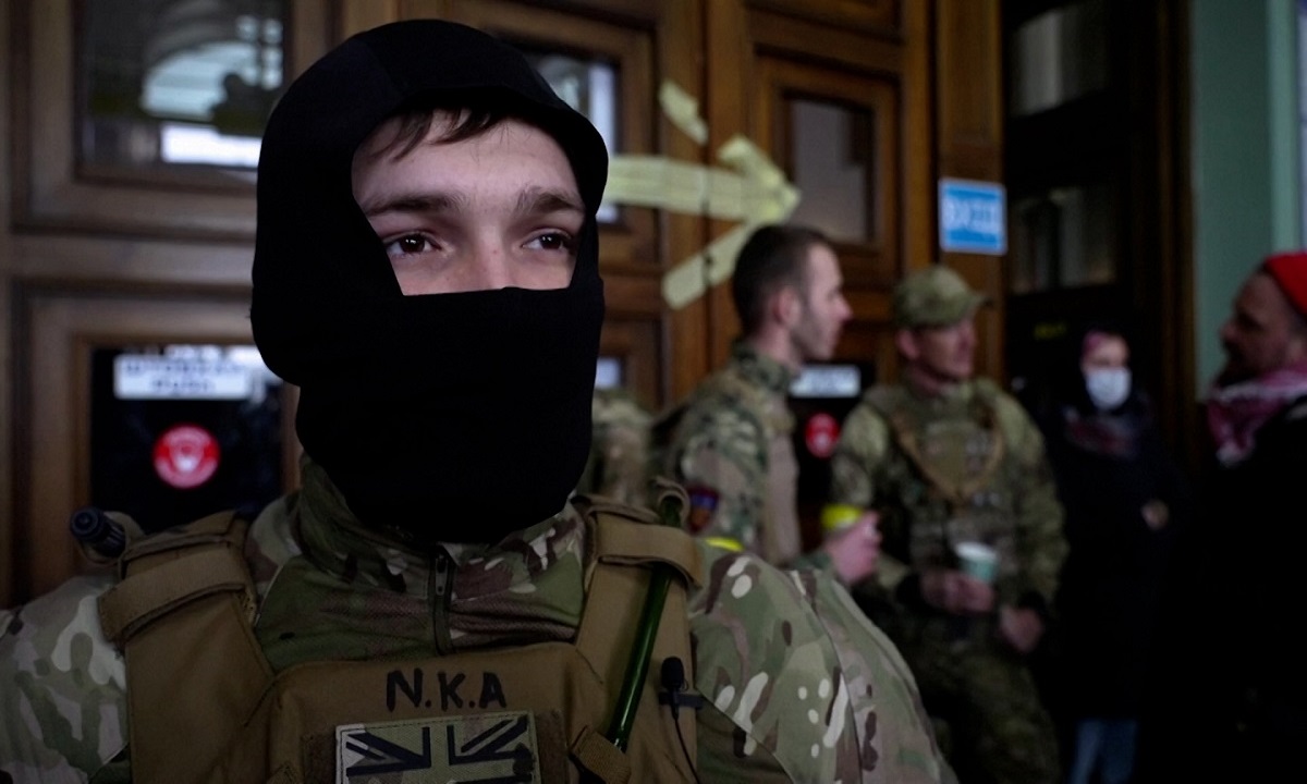 রাশিয়ার বিরুদ্ধে লড়তে ইউক্রেনে যোগ দিচ্ছে পশ্চিমের ভাড়াটে সৈন্যরা