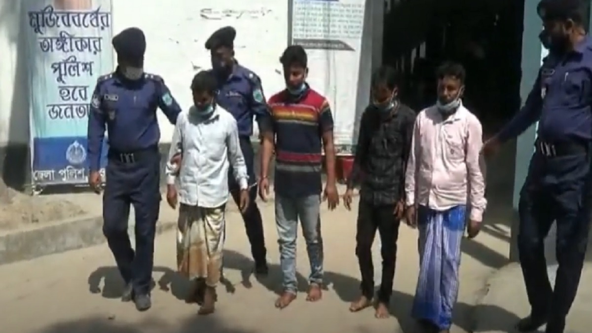 নওগাঁয় আন্তঃজেলা গরু চোর চক্রের ৪ সদস্য গ্রেফতার