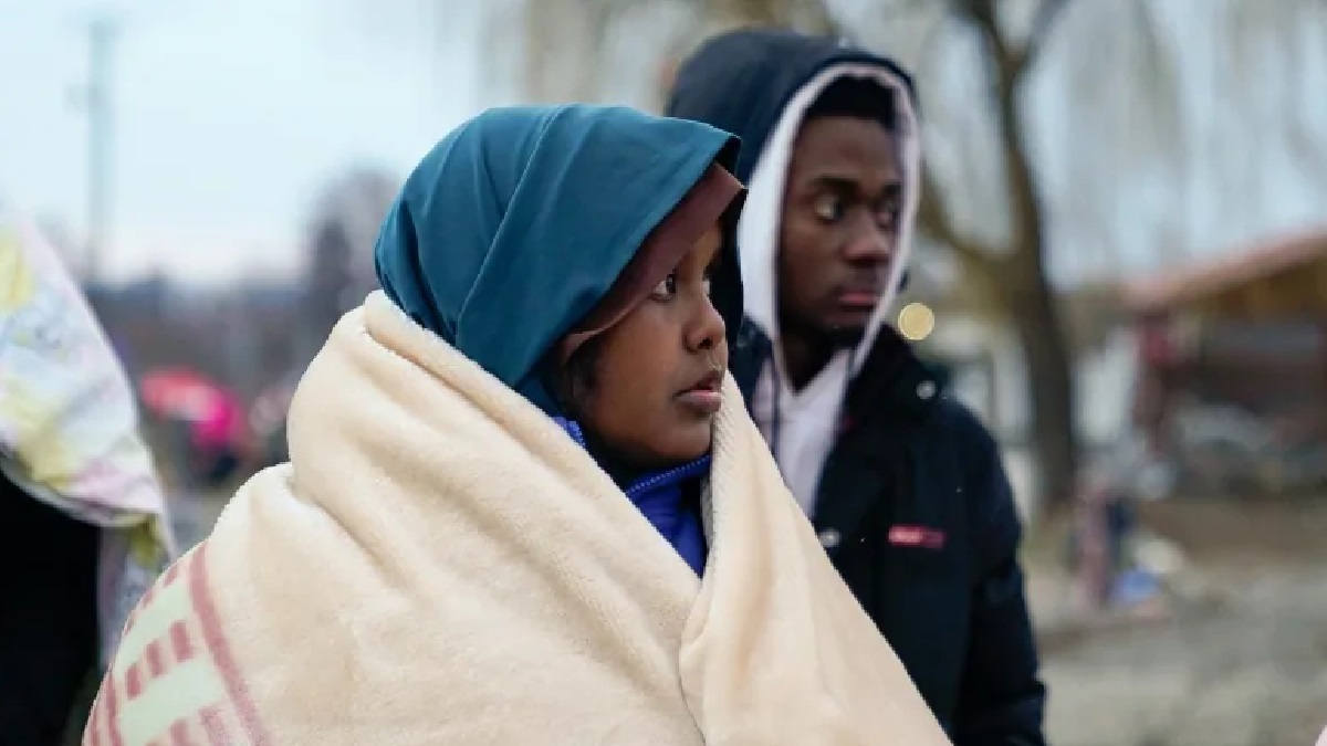 ইউক্রেনে শরণার্থীদের সাহায্য করারও সুযোগ পাচ্ছে না কৃষ্ণাঙ্গরা