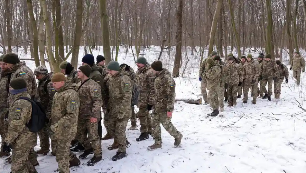 বেলারুশের দিকে যাচ্ছেন রুশ সেনারা!