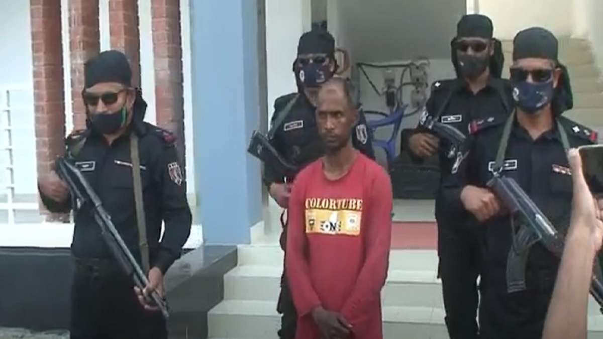 সুনামগঞ্জে পরকীয়ার জেরে স্ত্রীকে কুপিয়ে হত্যা