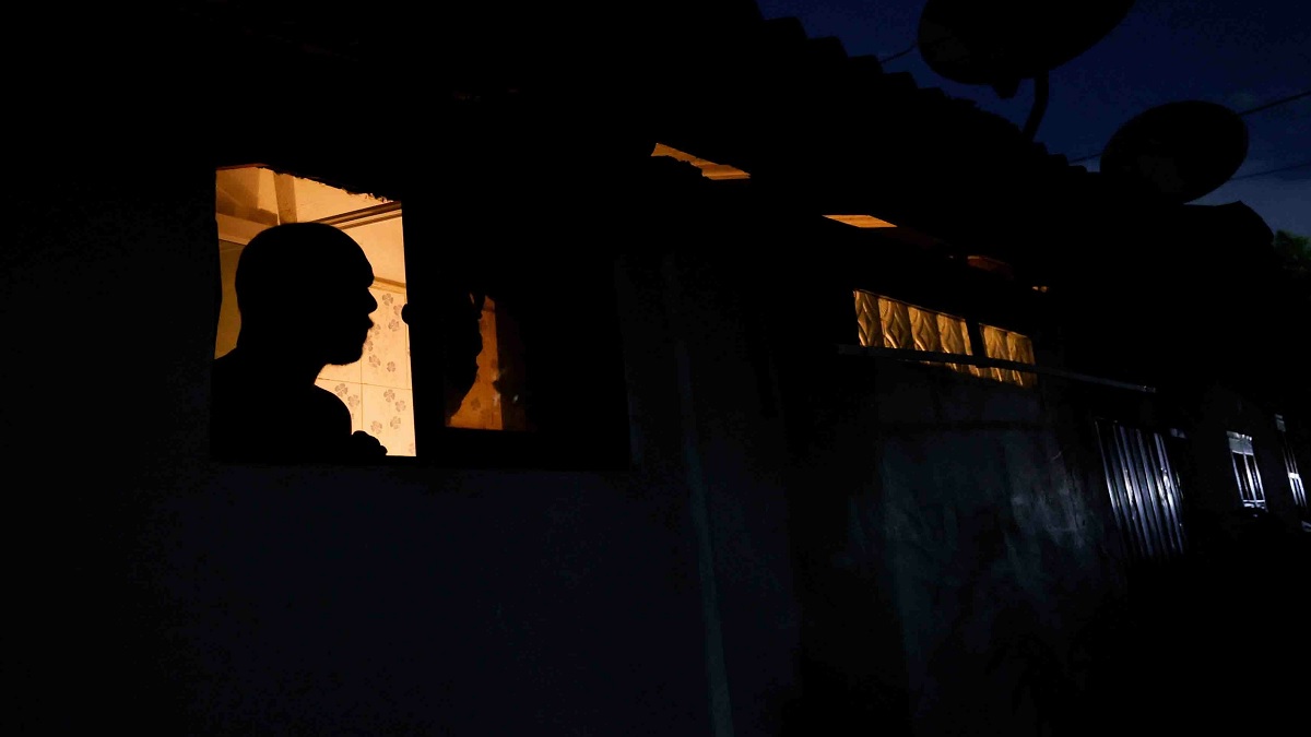 শ্রীলঙ্কায় দৈনিক ১৩ ঘণ্টা লোডশেডিং