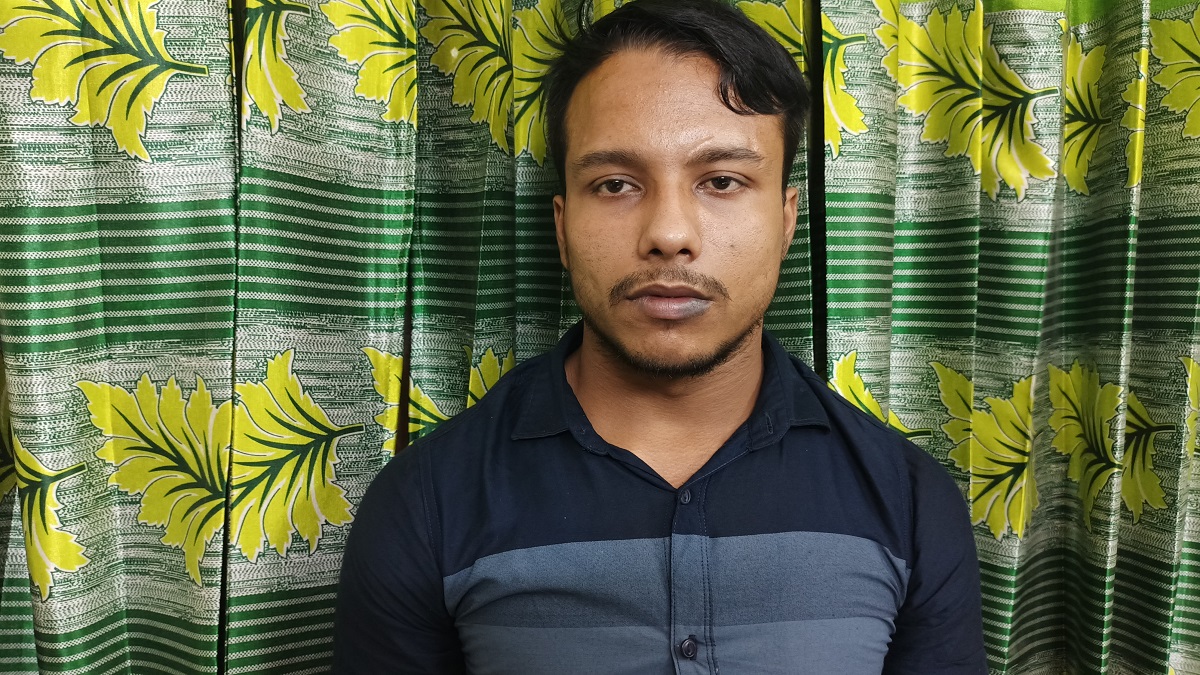 বিয়ের জন্য কনে দেখতে গিয়ে ধরা খেলেন ভুয়া এসআই