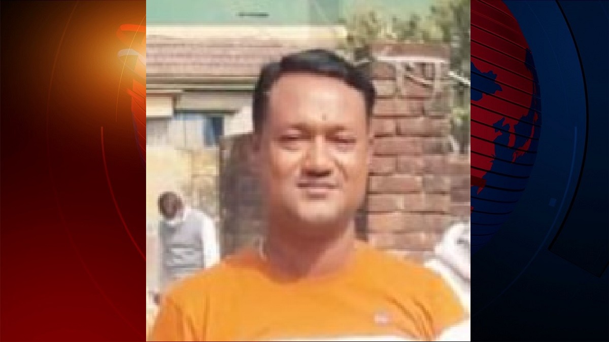 বিদেশি পিস্তল ও ম্যাগজিনসহ বেনাপোল পৌরসভার কাউন্সিলর রাশেদ আলী আটক