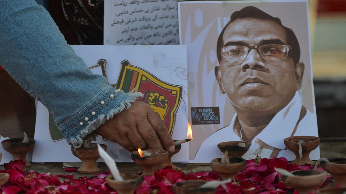 পাকিস্তানে ধর্ম অবমাননার গুজবে শ্রীলঙ্কান নাগরিককে পিটিয়ে হত্যার মামলায় ৬ ব্যক্তির মৃত্যুদণ্ড