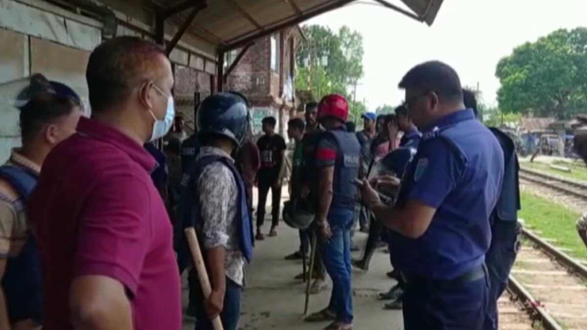 হবিগঞ্জে সাবেক ও বর্তমান চেয়ারম্যান সমর্থকদের মধ্যে সংঘর্ষে আহত ২০