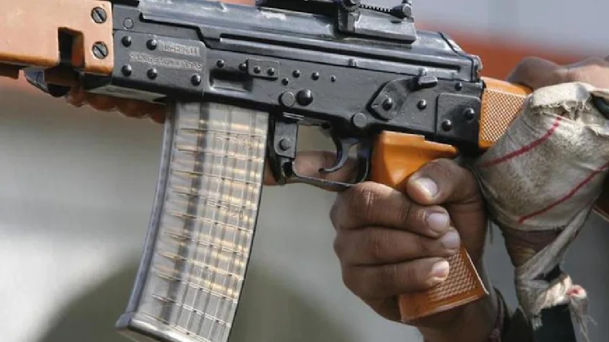 মোদির কাশ্মির সফরের আগমুহূর্তে চরমপন্থীদের সাথে গোলাগুলি, নিরাপত্তা সদস্যসহ নিহত ৩