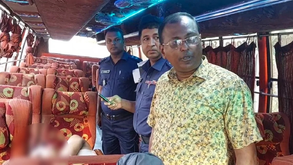 জানা গেলো লক্ষ্মীপুরে বাসের মধ্যে সুপারভাইজার খুনের রহস্য