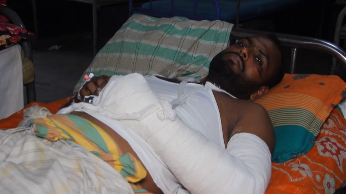 পাবনায় পেঁয়াজ ব্যবসায়ীকে হত্যা চেষ্টা, ৩ লাখ টাকা ছিনতাই