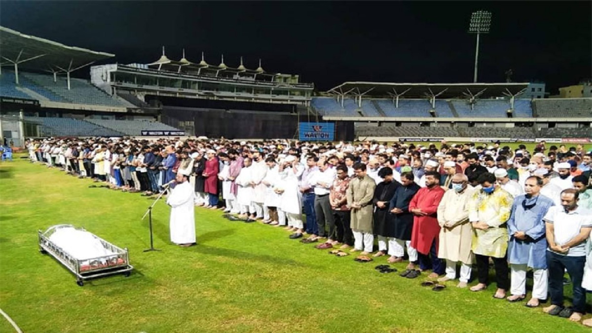 বনানী কবরস্থানে চিরনিদ্রায় শায়িত হলেন ক্রিকেটার মোশারফ রুবেল