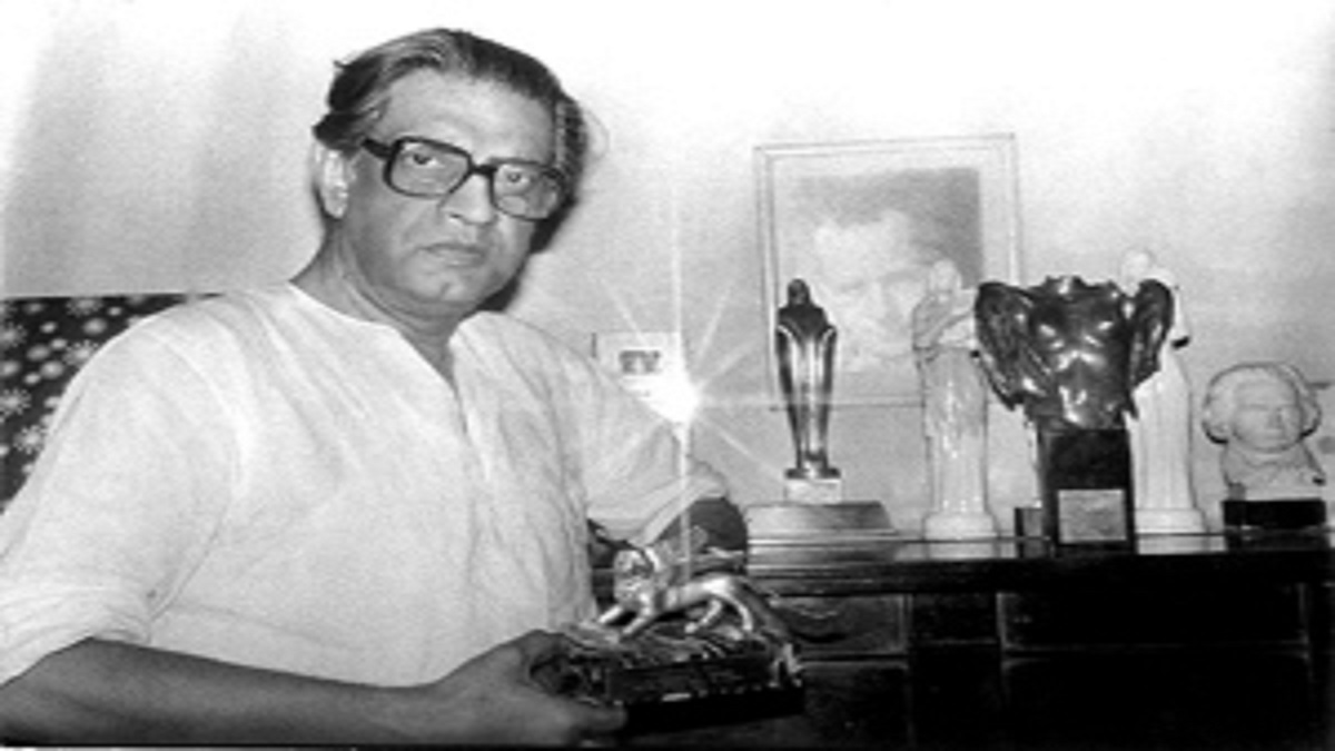 সত্যজিৎ রায়ের ৩০তম প্রয়াণ দিবস আজ