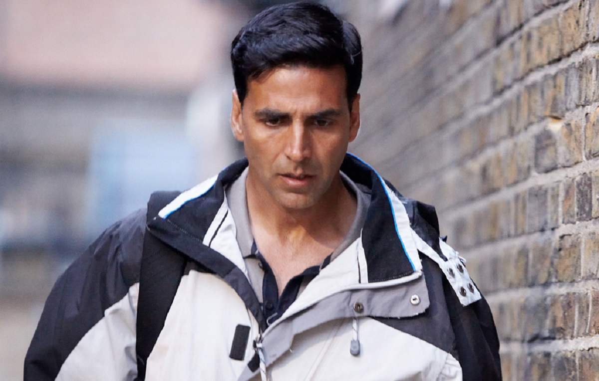 তামাকের বিজ্ঞাপনে অক্ষয়! ভক্তদের তোপে ক্ষমা চাইলেন শেষ পর্যন্ত