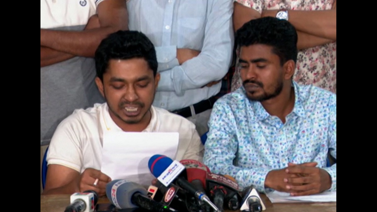 পুলিশের ডিসি, এডিসি ও ওসিকে প্রত্যাহারসহ ঢাকা কলেজ ছাত্রদের ১০ দফা দাবি