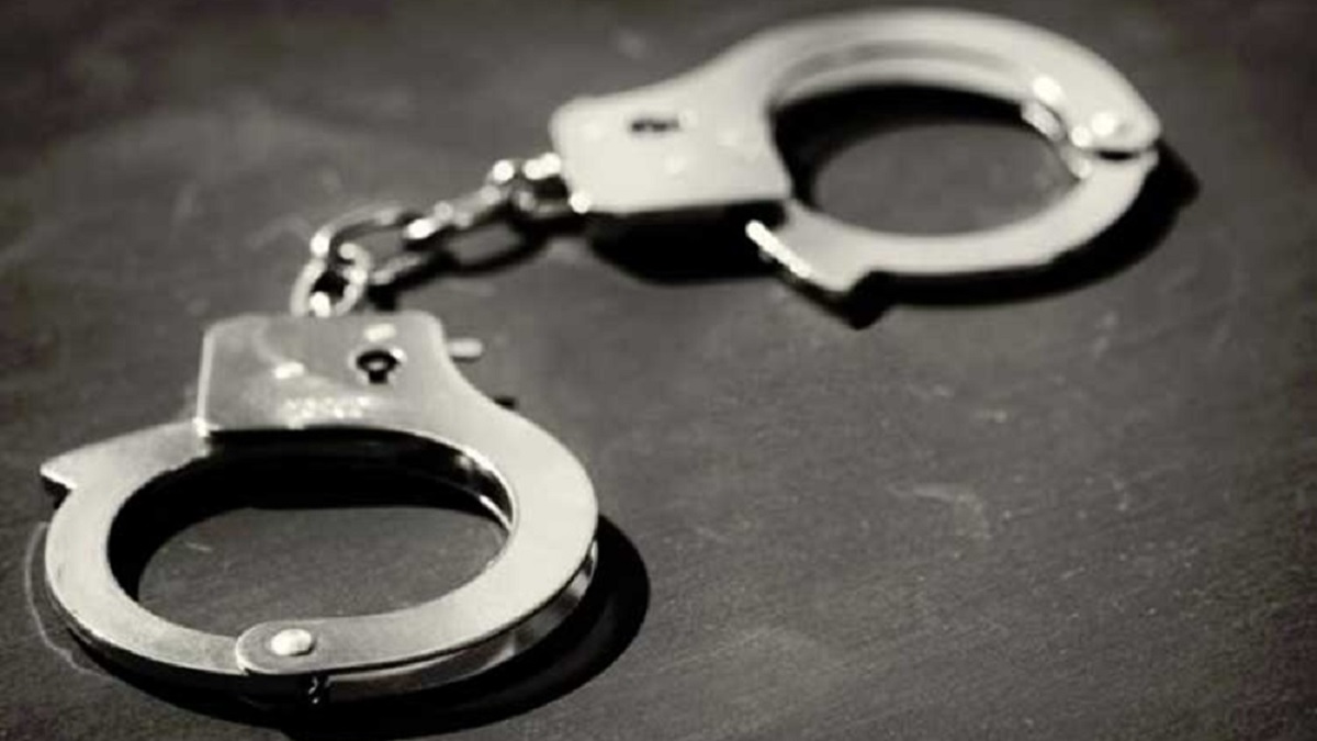 নাবালিকা মেয়েকে বিয়ে দিয়ে গ্রেফতার হলেন বাবা