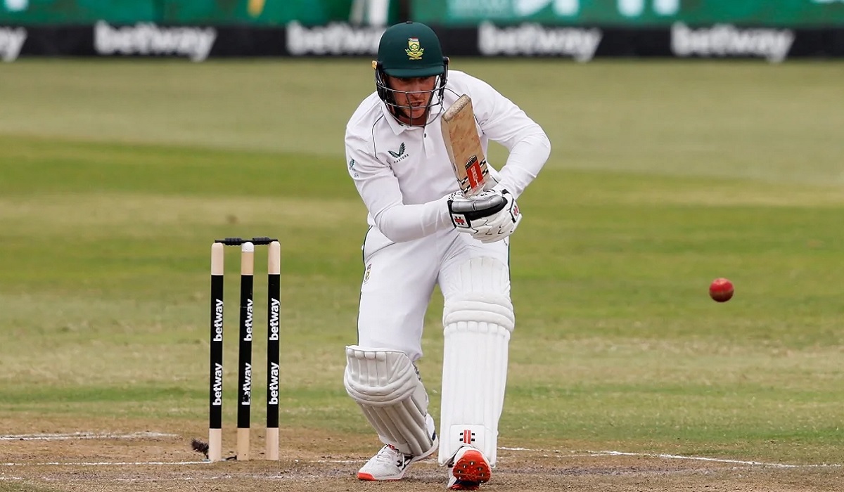 লেজ মুড়িয়ে দিতে না পারার ব্যর্থতায় পিছিয়ে গেল টাইগাররা