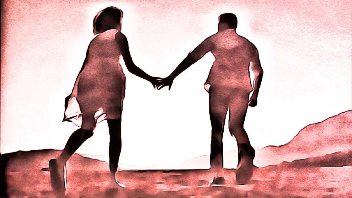 ২০ বছরের প্রেমিকের সাথে পালালেন পঞ্চাশ বছরের নারী!