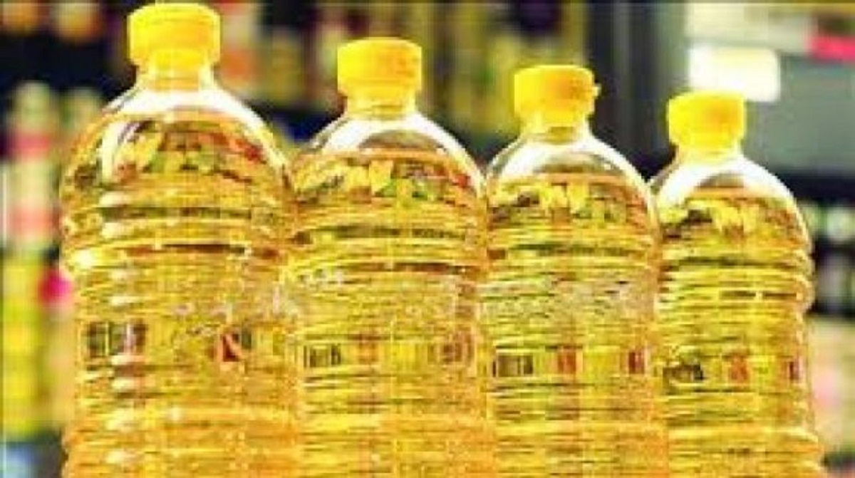 বাজারে সয়াবিন তেলের ঘাটতি প্রকট