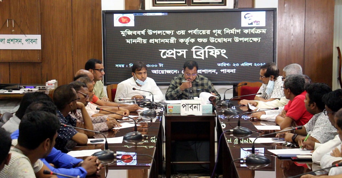 ঈদে পাবনার ৩৭৩টি ভূমি ও গৃহহীন পরিবার পাচ্ছে মাথা গোঁজার ঠাঁই