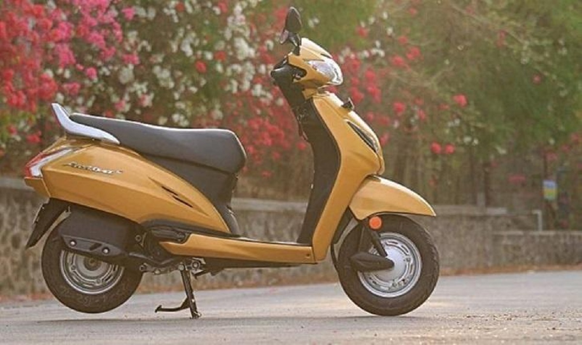 স্কুটির দাম ৭১ হাজার, নম্বরপ্লেটে গেলো ১৫ লাখ!