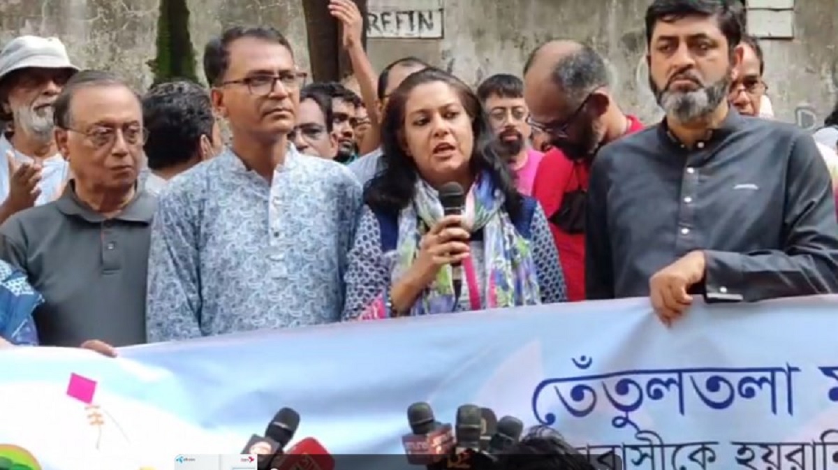 ‘মাঠের ব্যবস্থাপনা এলাকাবাসীর হাতে ছেড়ে দিতে হবে, এখানে পুলিশ দেখতে চাই না’