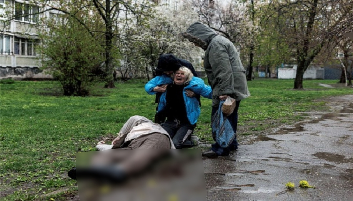 ইউক্রেন যুদ্ধ: রুটি কিনতে বেরিয়ে বাবার মৃত্যু, থামছেই না মেয়ের আহাজারি